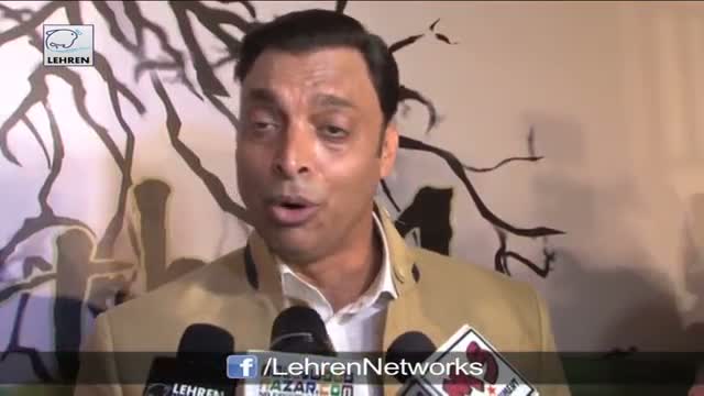 Watch Shoaib Akhtar Walks The Ramp For Amy Billimoria Video