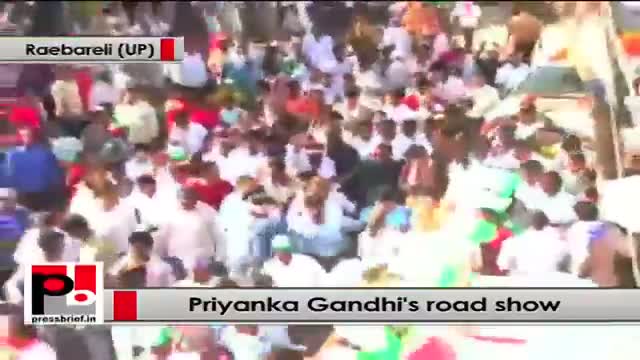 Watch Priyanka Gandhi Vadra holds road show at Raebareli (UP) Video
