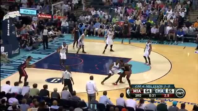 Watch NBA: LeBron James Bounces Back From Injury to Spark the Heat (Basketball Video) Video