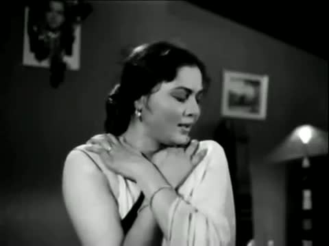 Watch Pyasi Hai Mamta Meri Aaja Re - Usha Mangeshkar Classic Hit - Maa Beta (Old is Gold) Video