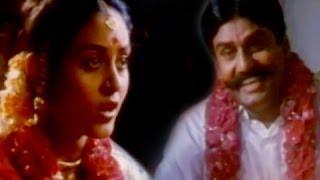 Watch Kizhakku Sevakkayile - Saranya & Napolean - Seevalaperi Pandi Video