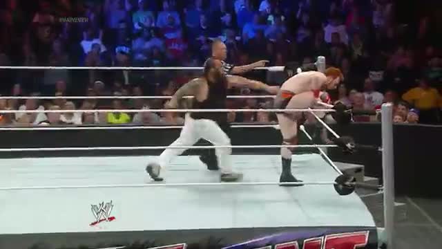 Watch Sheamus vs. Bray Wyatt: WWE Main Event, April 29, 2014 Video