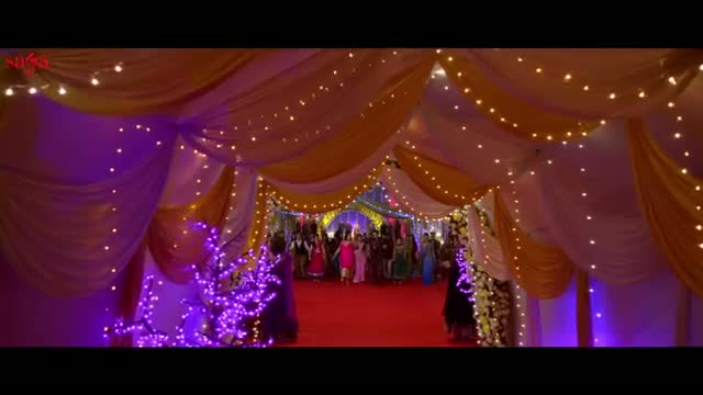 Watch Thumka Laga Le Saade Naal (Punjabi Songs 2014 Latest) - Gurdas Maan, Sunidhi Chauhan Video
