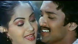 Watch Solai Poovil Maalai Thendral - Vellai Roja Tamil Song - Radha, Suresh Video
