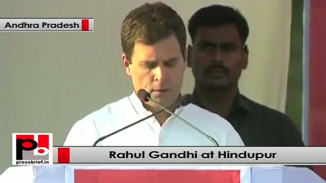 Watch Rahul Gandhi at Hindupur, Andhra Pradesh says Congress will help Seemandhra to grow Video