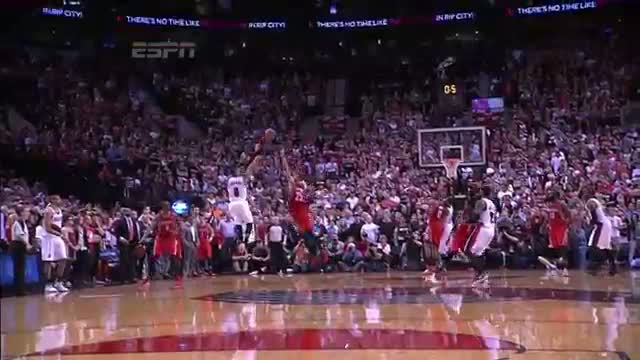 Watch NBA: Damian Lillard's Amazing 3 Lifts Blazers Over Rockets: Taco Bell Buzzer Beater (Basketball Video) Video