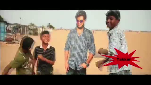 Watch Vallavanukku Pullum Aayudham - Takkaru Takkaru Promo Video | Santhanam Video