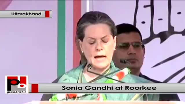 Watch Sonia Gandhi at Roorkee, Uttarakhand: Narendra Modi thinks he is already sitting on the throne Video