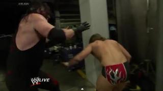 Watch Daniel Bryan and Brie Bella attempt to evade Kane's wrath: WWE Raw, May 25, 2014 Video
