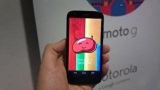 Watch Motorola Moto E Review [Official Video] Video