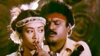 Watch Akkam Pakkam - Pudhu Padagan Tamil Song Video