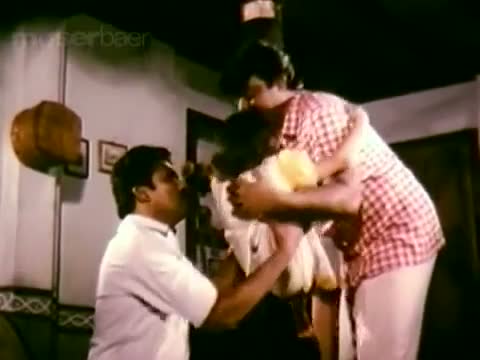 Watch Chinna Poove - Pudhu Padagan Tamil Song Video