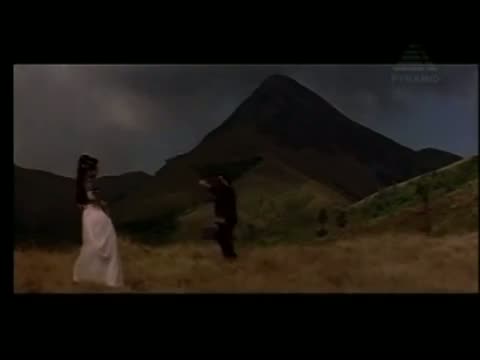 Watch Malarodu - Iniyavalae Tamil Romantic Song - Prabhu & Suvalakshmi Video