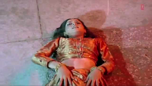 Watch Chham Chham Baaje Mori (Bhojpuri Item Dance Video) | Sakhi Hum Na Jaibe Sasur Ghar Mein Video