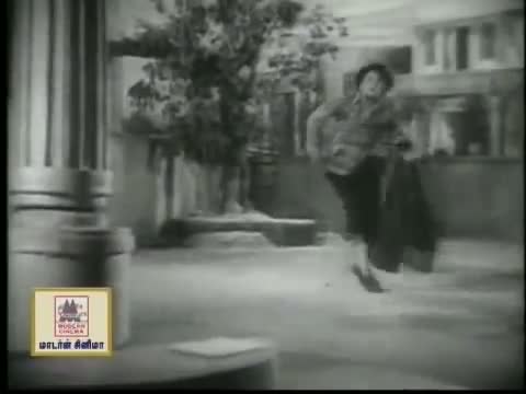 Watch Nalla Nalla Pillaigalai Nambi - Pettralthan Pillaya - MGR Video