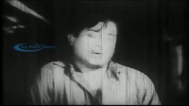 Watch Sivaji Ganesan - Yaar Antha Nilavu - Santhi Video