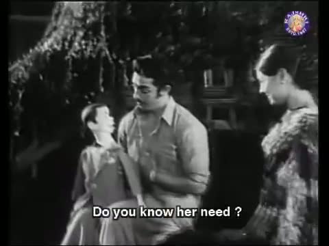 Watch Kamalhaasan & Sujatha in Junior Junior - Avargal Video