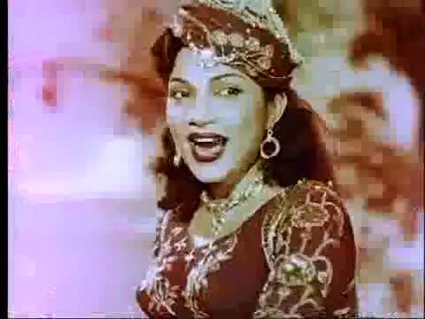 Watch P. Bhanumati in Azhagana Ponnu Naan - Alibabavum 40 Thirudargalum Video
