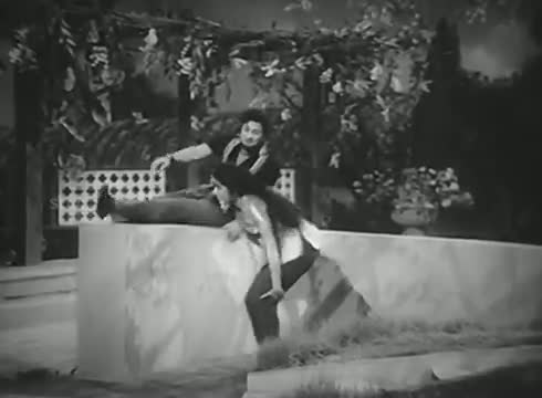 Watch Neeram Nalla Neram - MGR, Jayalalitha - Thani Piravi - Tamil Romantic Song Video