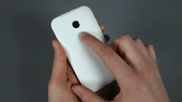 Watch Moto E Unboxing and Tour Video