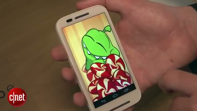 Watch Moto E has latest Android KitKat, low price Video