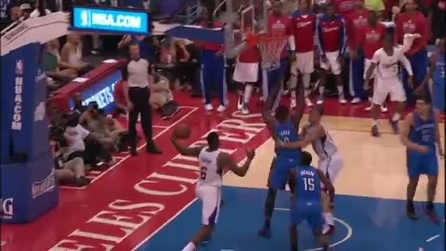 Watch NBA: Blake Griffin's Acrobatic Assist for the DeAndre Jordan Dunk (Basketball Video) Video
