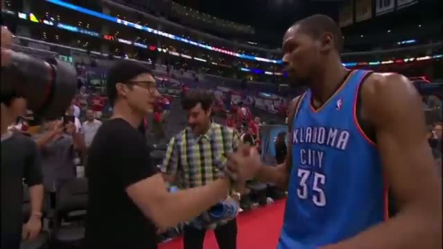 Watch NBA Playoffs 2014: Kevin Durant Gives His Shoes To Bubba Watson (Basketball Video) Video