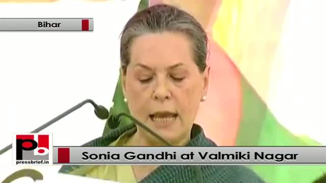 Watch Sonia Gandhi : BJP makes people fight and do not believe in unity and brotherhood Video