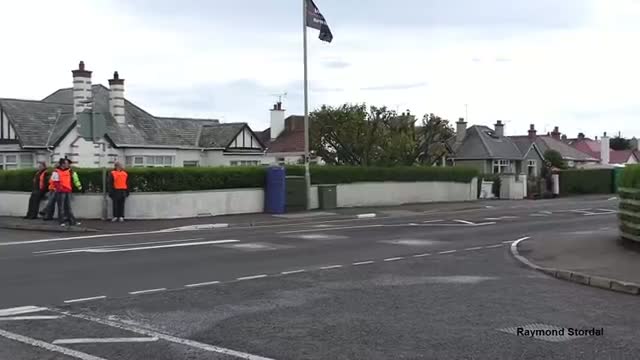 Watch Simon Andrews crash Video