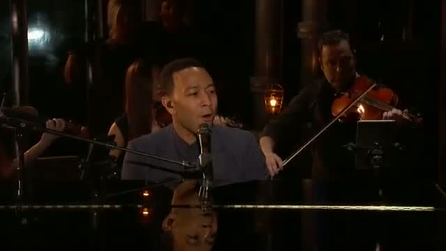 Watch John Legend - All Of Me / You & I (Nobody In The World) Medley (Billboard Music Awards 2014) Video