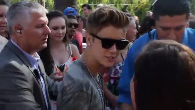 Watch RPatz Says Justin Bieber Will Be Fine Video
