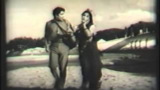 Watch Karikalai Katti - Gemini Ganesan, Vanisree, Muthuraman - Thabalkaran Thangai - Tamil Classic Movie Video