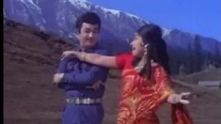 Watch Nalladu Kanne - MGR & Jayalalitha - Raman Thediya Seethai Video