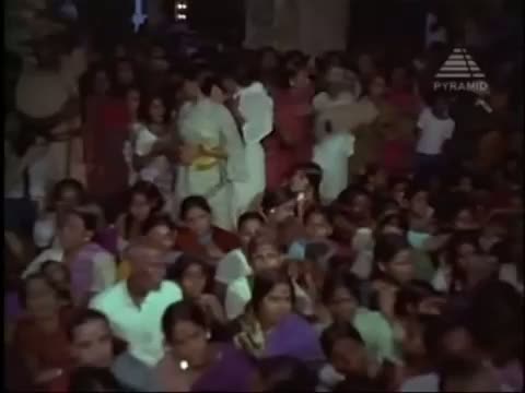 Watch Kundrathile Kumaranukku Kondattam - Deivam - Devotional Tamil Song Video