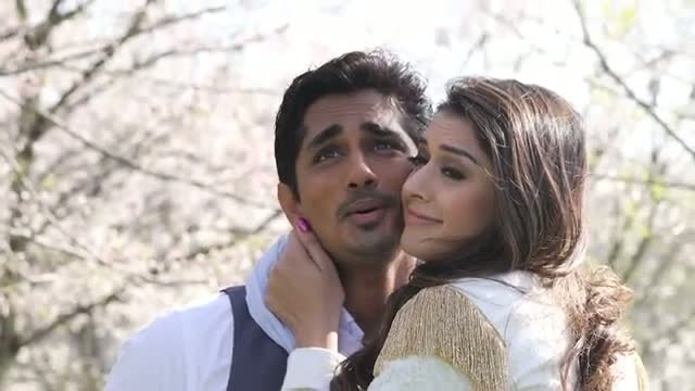 Watch Melliya Saaral (Tamil Song) - Theeya Velai Seiyyanum Kumaru Video