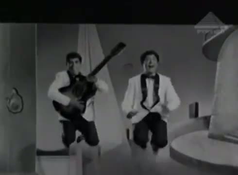 Watch Ellorrum Kai Thattungal - Jaishankar, Vanisree - Ponnu Mapillai - Tamil Classic Song Video