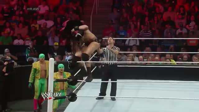 Watch El Torito vs. Drew McIntyre: WWE Raw, May 26, 2014 Video