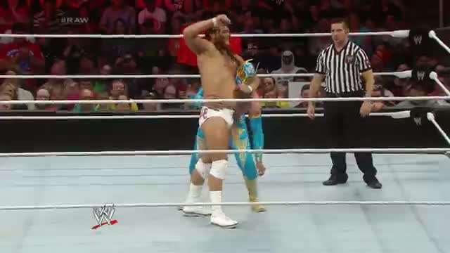 Watch Sin Cara vs. Bo Dallas: WWE Raw, May 26, 2014 Video