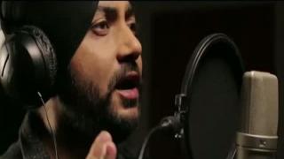 Watch Muskurane [Punjabi Version] - Citylights (2014) Video
