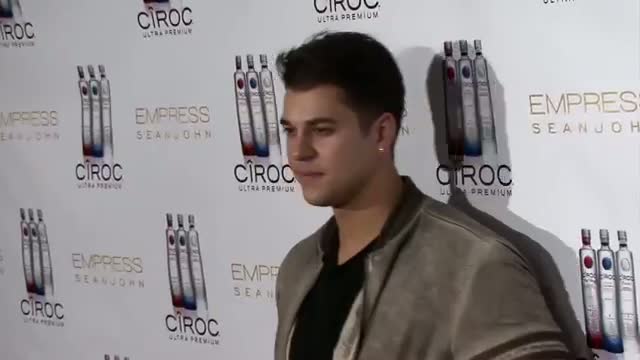 Watch Rob Kardashian Vows to Workout Every Single Day Video