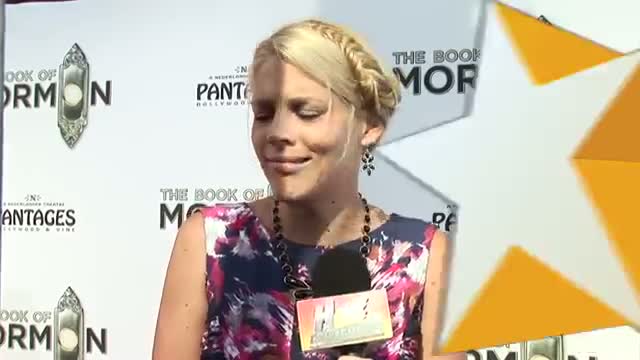 Watch Busy Phillips Sounds Off On Gwyneth Paltrow Controversy Video