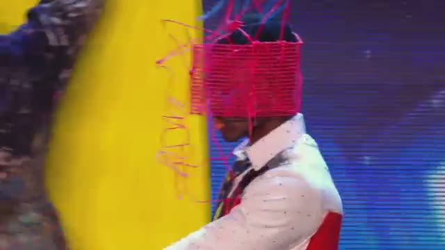 Watch Artist Brian Chan's in fashion - Britain's Got Talent 2014 Video