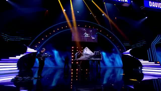 Watch Magician Darcy Oake does the ultimate dissapearing act - Britain's Got Talent 2014 Video