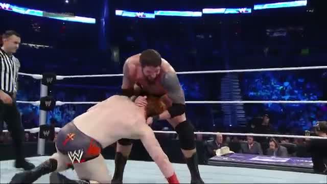 Watch Sheamus vs. Bad News Barrett -- Champion vs. Champion Match: WWE SmackDown, May 30, 2014 Video