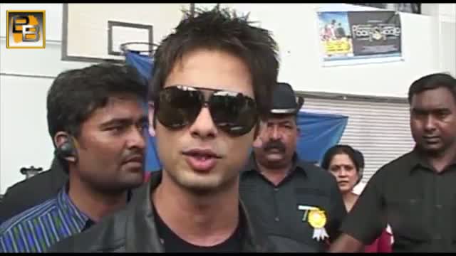 Watch Sonakshi Sinha CAUGHT RED HANDED with Shahid Kapoor Video