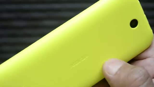 Watch Nokia 225 Dual SIM Unboxing & Preview Video