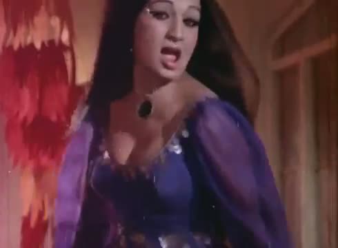 Watch En Yidaiyilum - MGR, Lata - Naalai Namdhe - Tamil Classic Song Video