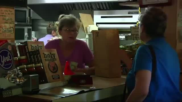 Watch 'Cue'-sade: the Campaign for Real Barbecue Video