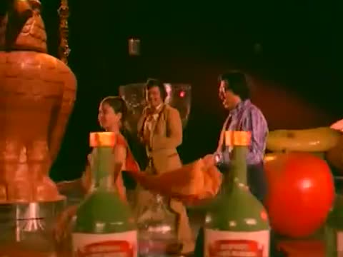 Watch Malliga Poo Vasathile - Rajnikanth, Sridevi - Raanuva Veeran - Tamil Romantic Song Video