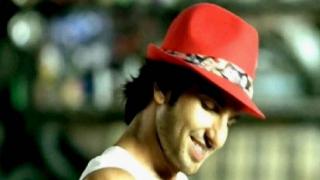 Watch Aadat Se Majboor - Remix Song - Ladies vs Ricky Bahl Video